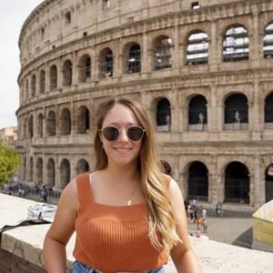 Meet your Posher, Justine